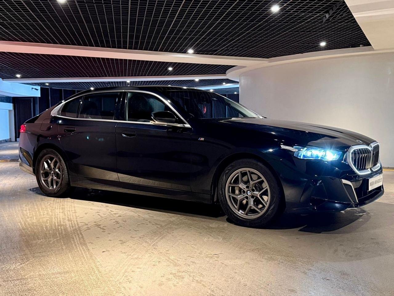 BMW  530Li M Sport