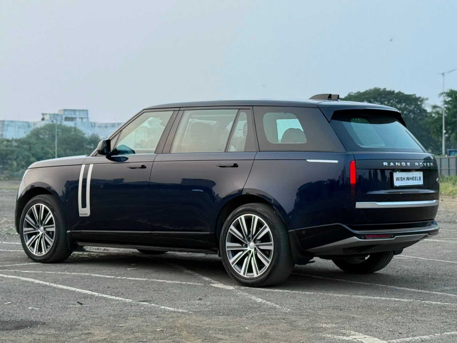 Range Rover Autobiography LWB