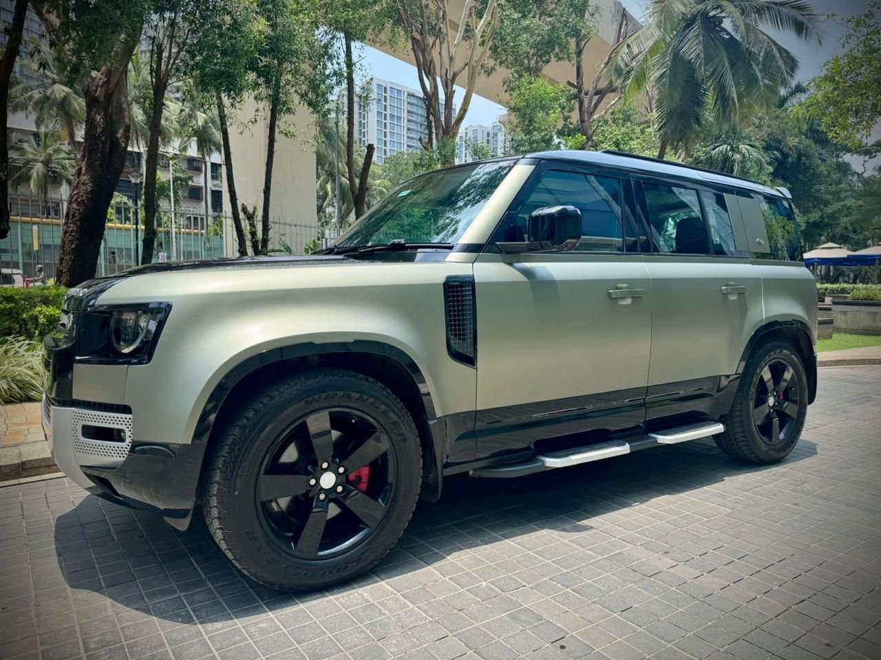 Land Rover Defender HSE 110