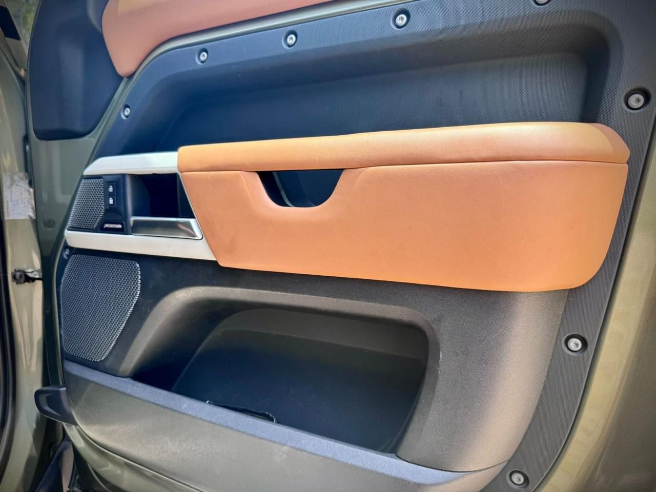 Land Rover Defender HSE 110