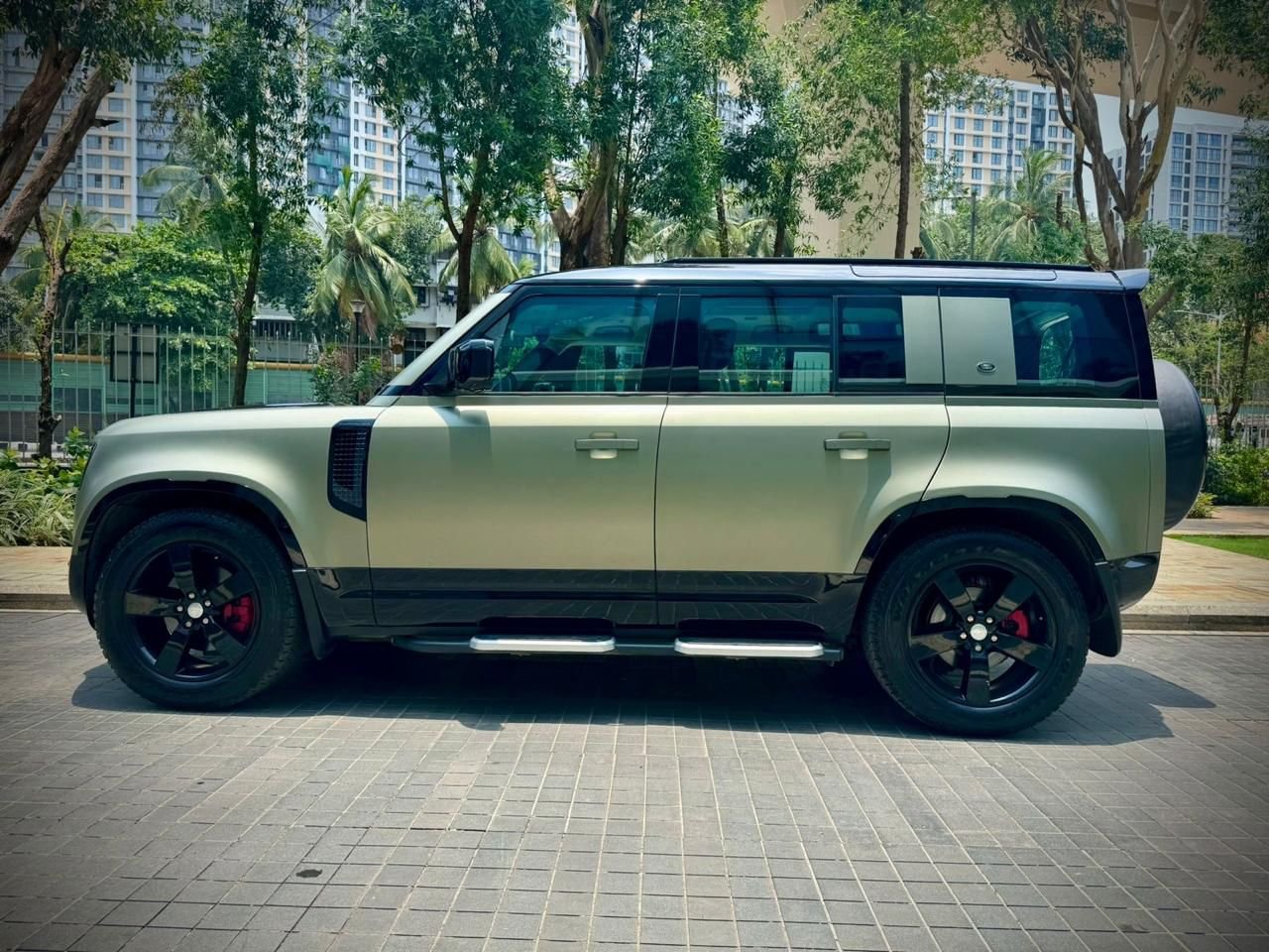 Land Rover Defender HSE 110