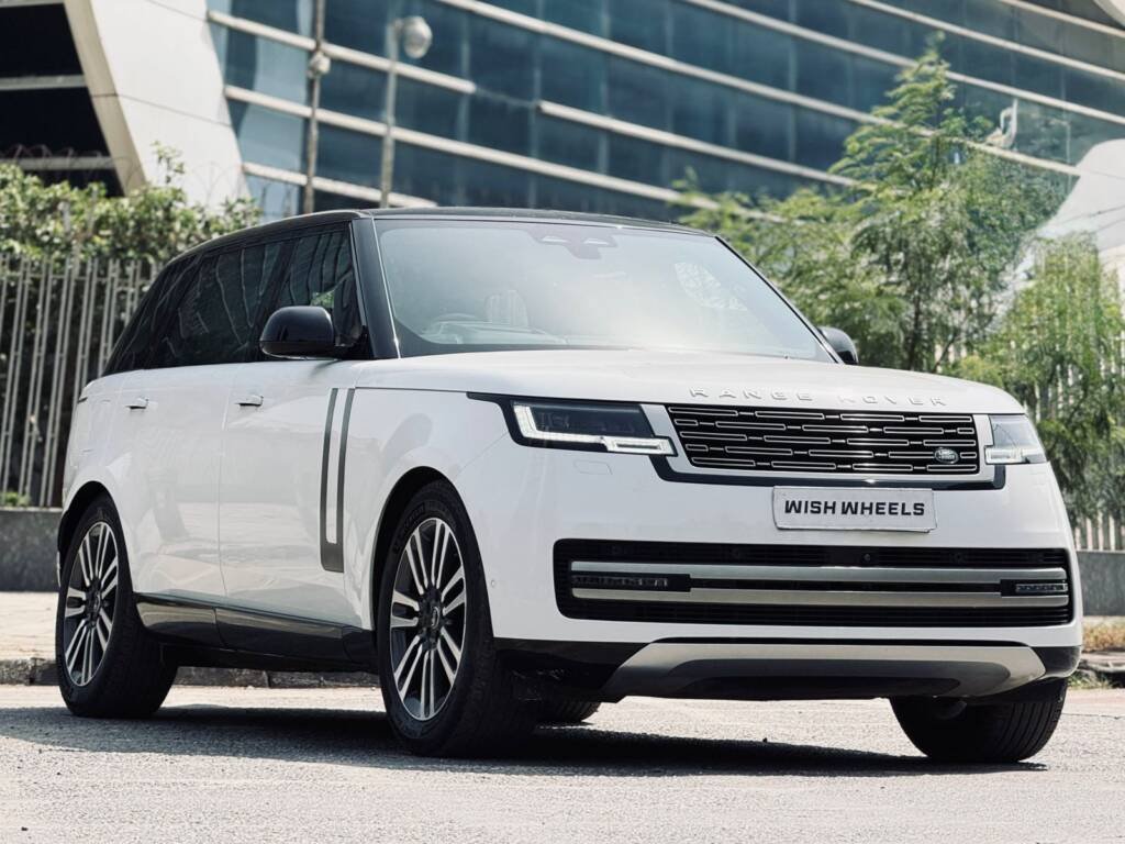 The Range Rover HSE LWB