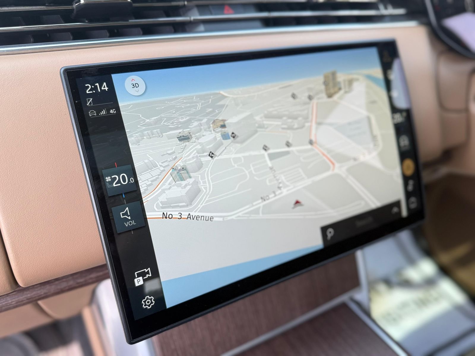 The Range Rover HSE LWB