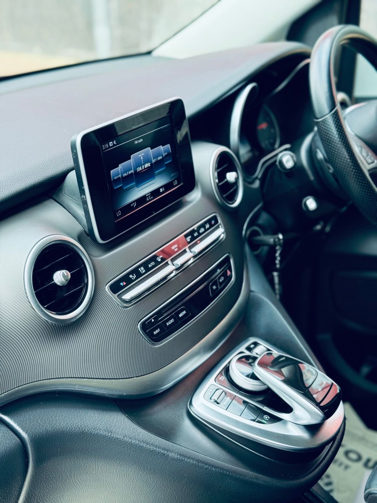 Mercedes Benz V 220d