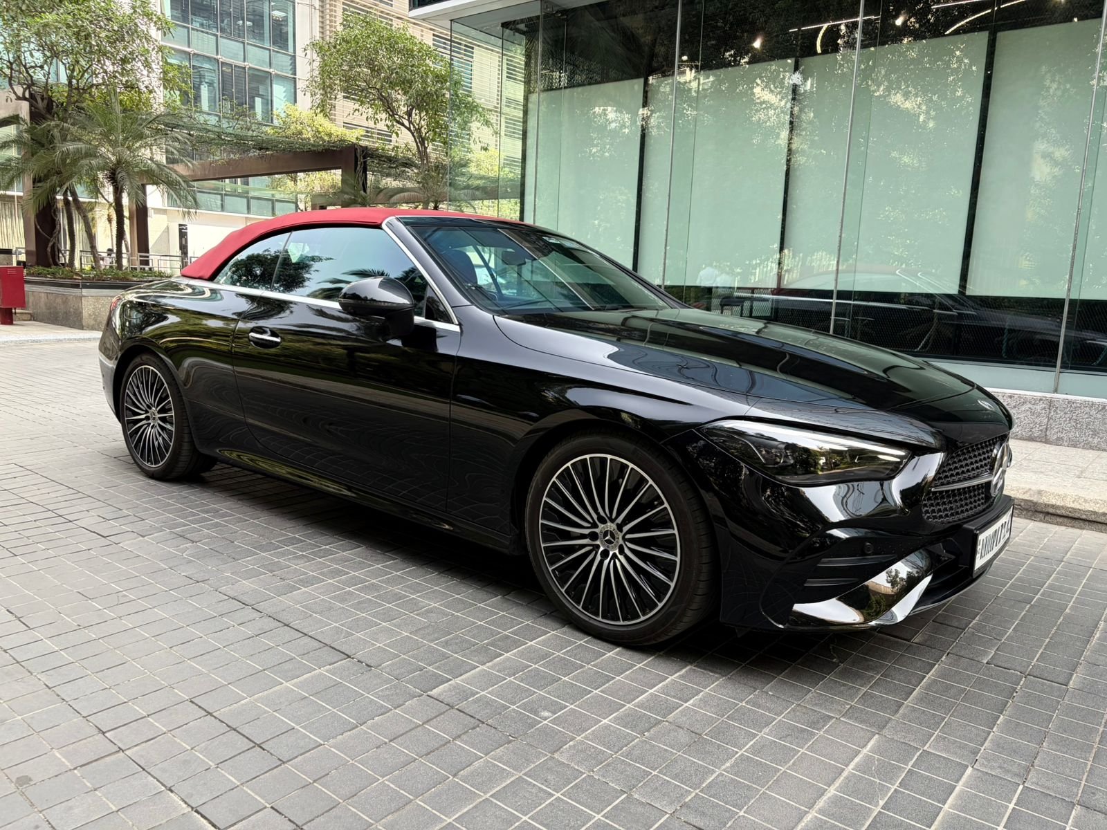 Mercedes-Benz CLE 300 Cabriolet AMG Line