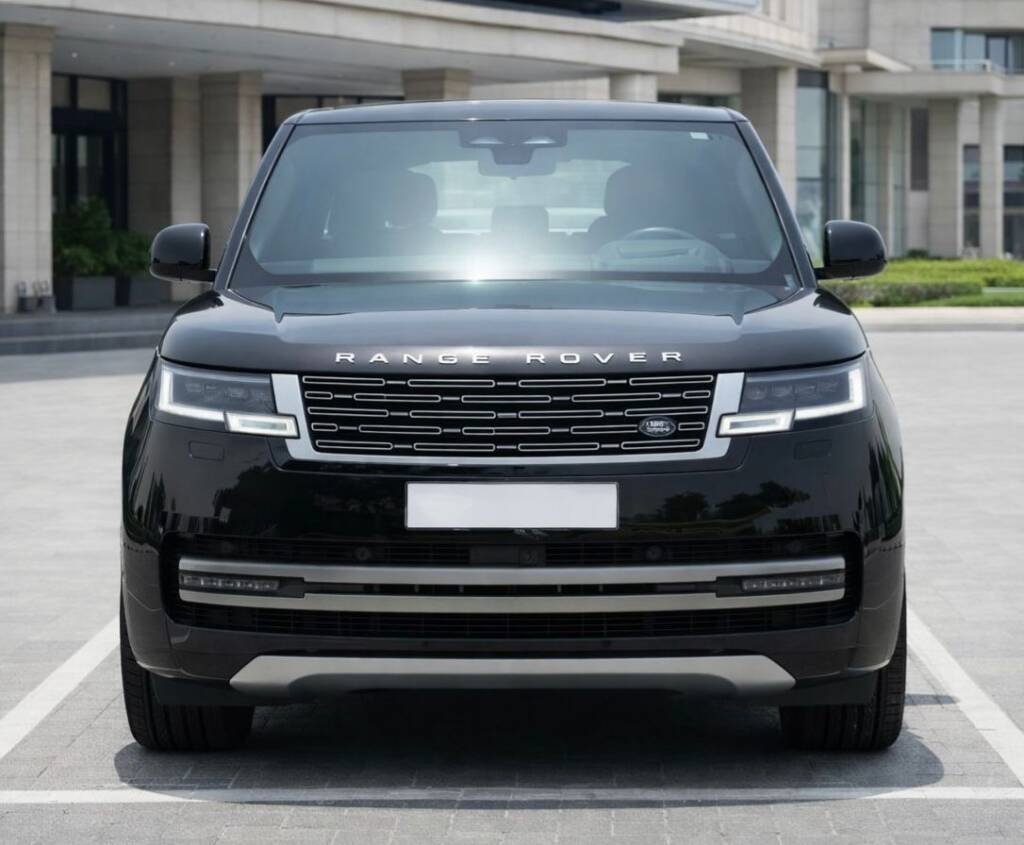 The Range Rover HSE LWB