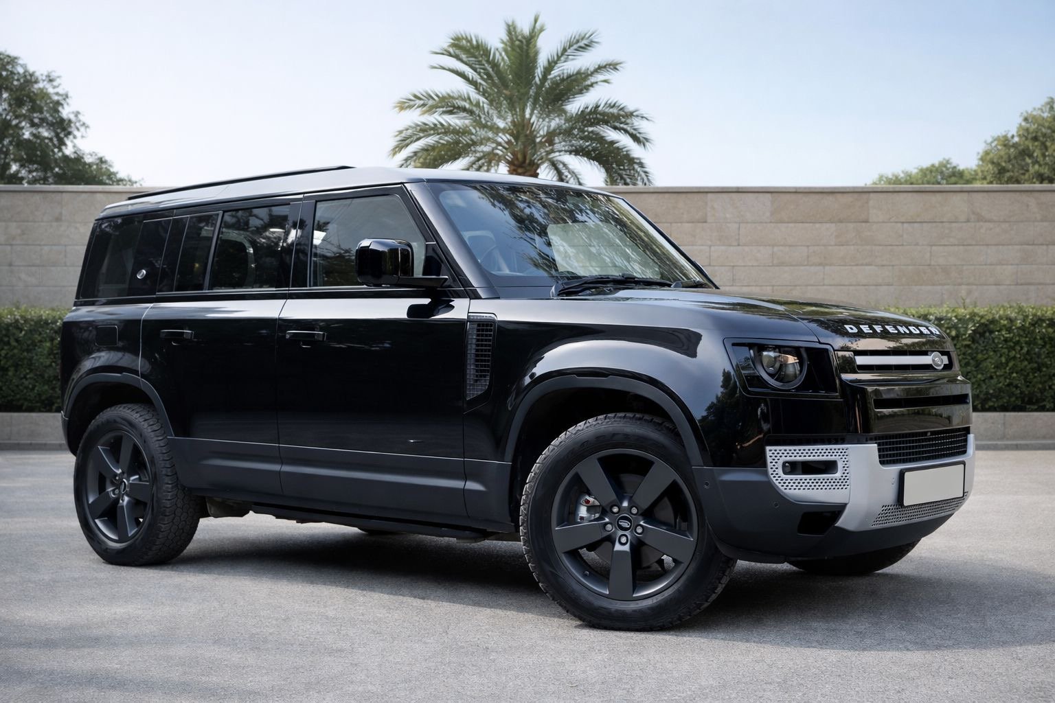 Land Rover Defender 110 HSE (5 seater)