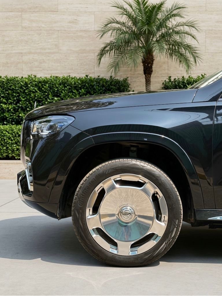 Mercedes Benz GLS 450d Maybach Line (7 seater)