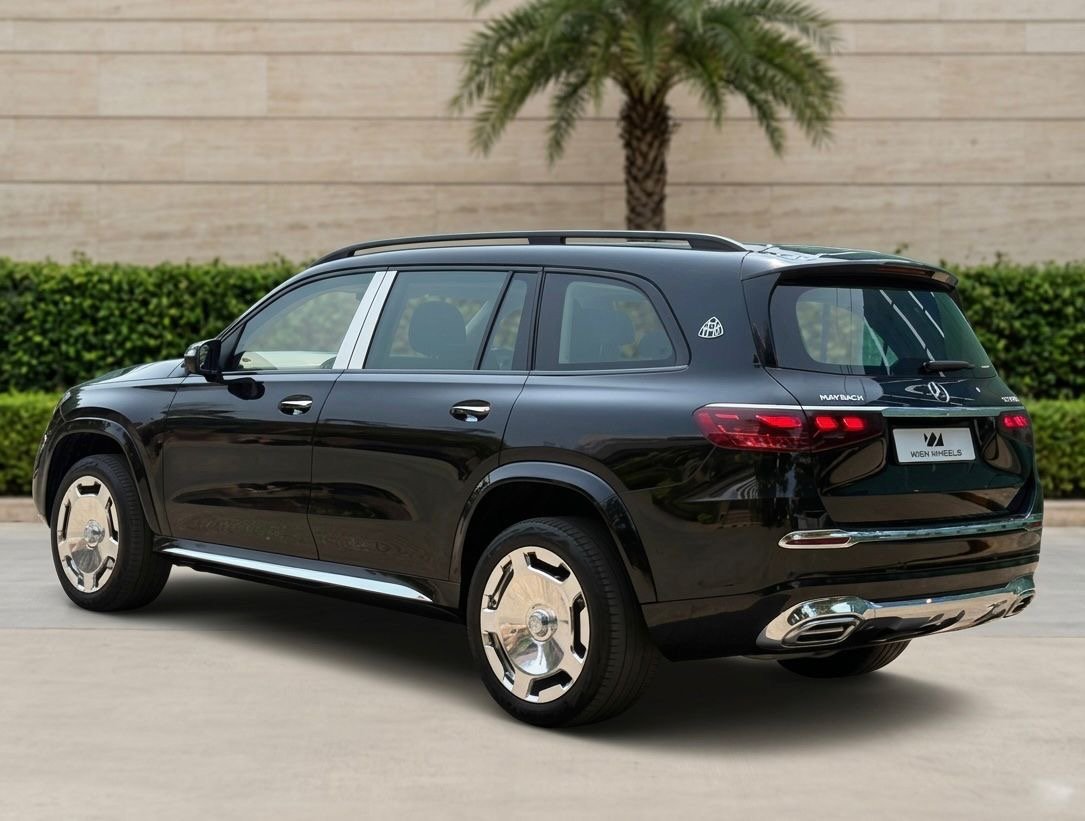 Mercedes Benz GLS 450d Maybach Line (7 seater)