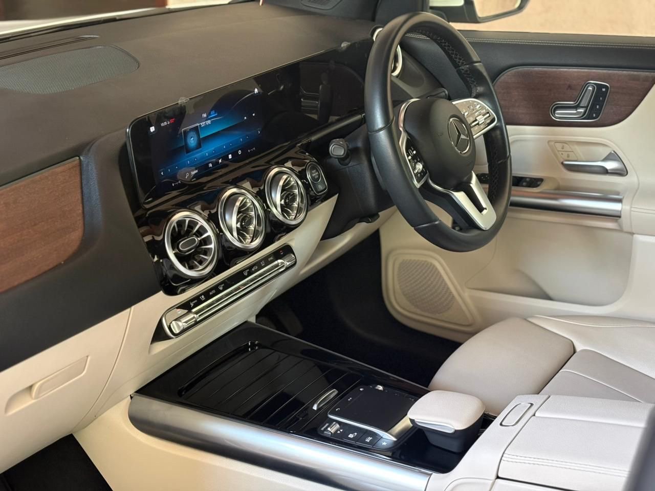 Mercedes Benz GLA 220d