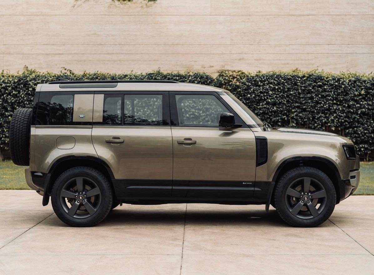 Land Rover Defender HSE 110