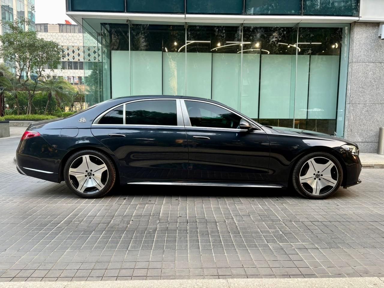 Mercedes Benz S class 450 Maybach Line