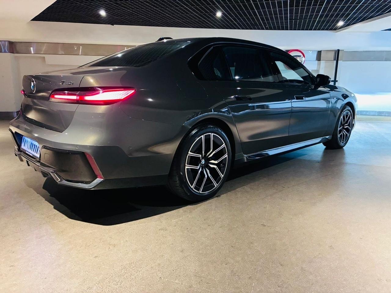 BMW 740i M sport