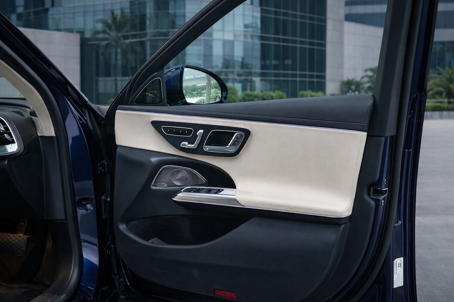 Mercedes-Benz E220d (All-New Shape)