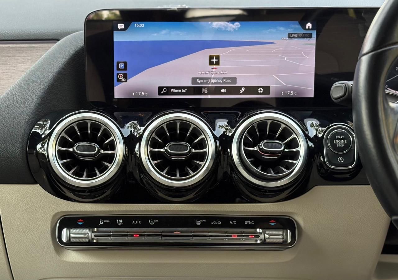 Mercedes-Benz GLA 200