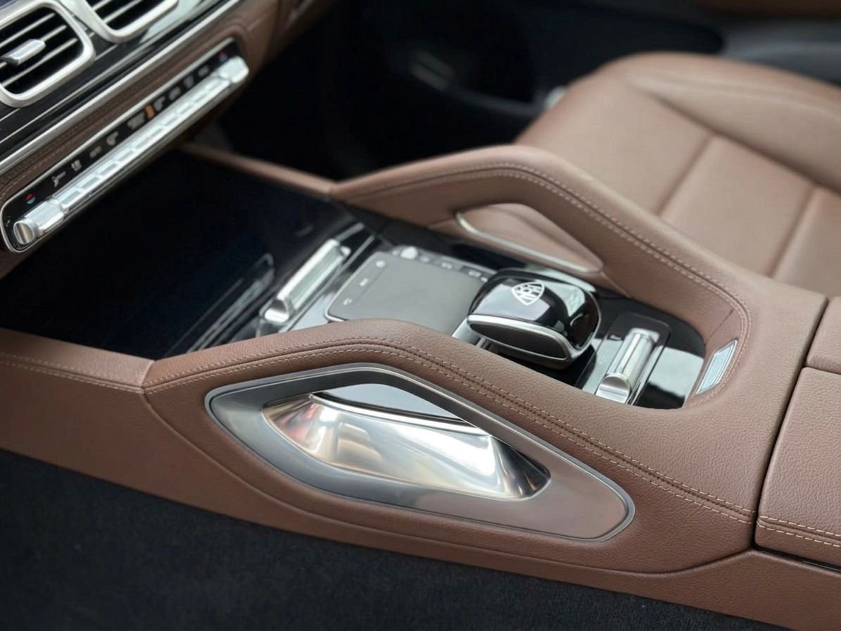 Mercedes Benz GLS 450d Maybach Line (7 seater)