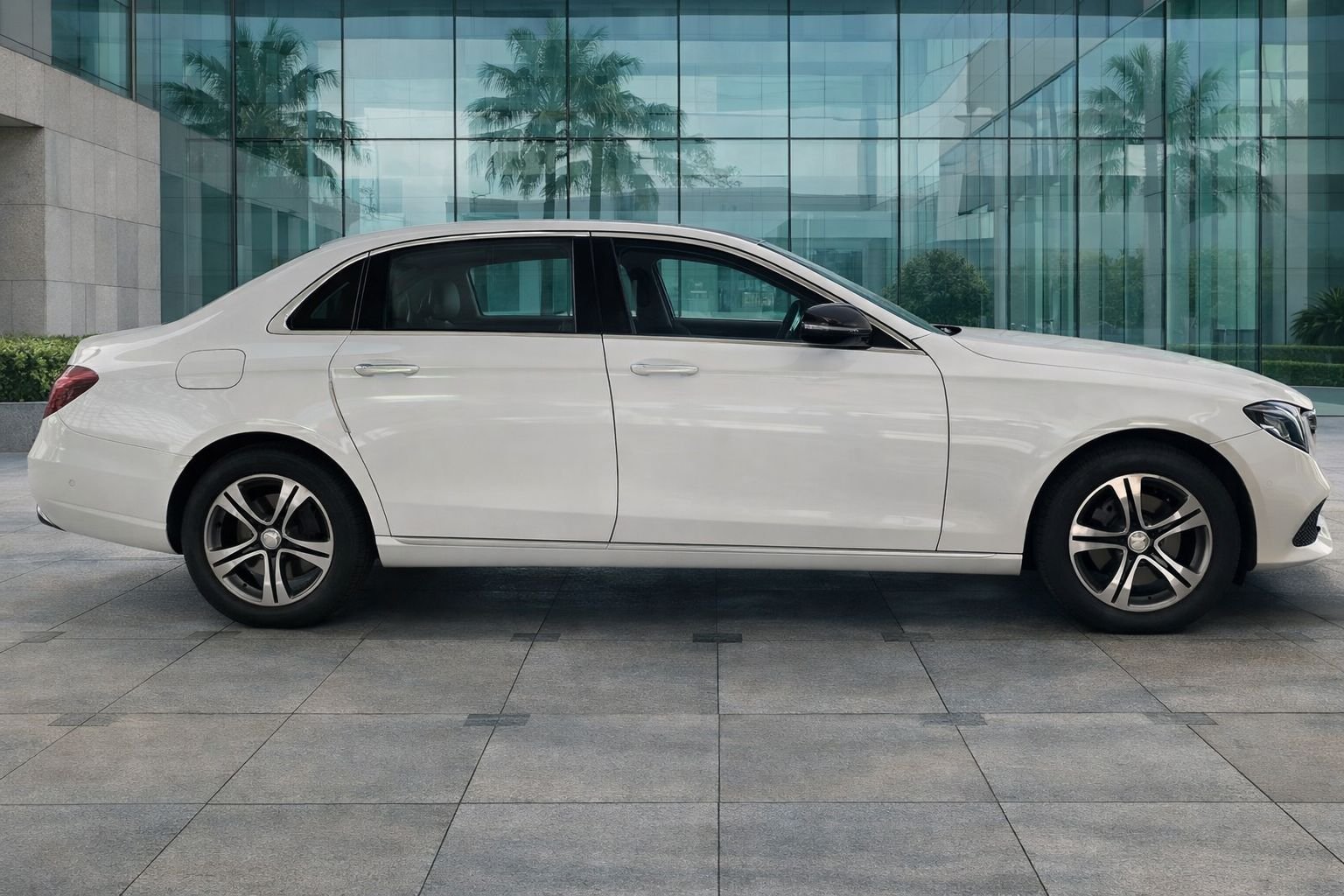 Mercedes Benz E Class E200 LWB