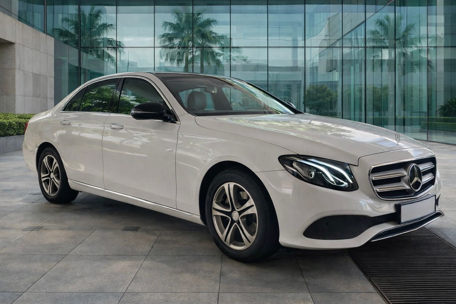 Mercedes Benz E Class E200 LWB