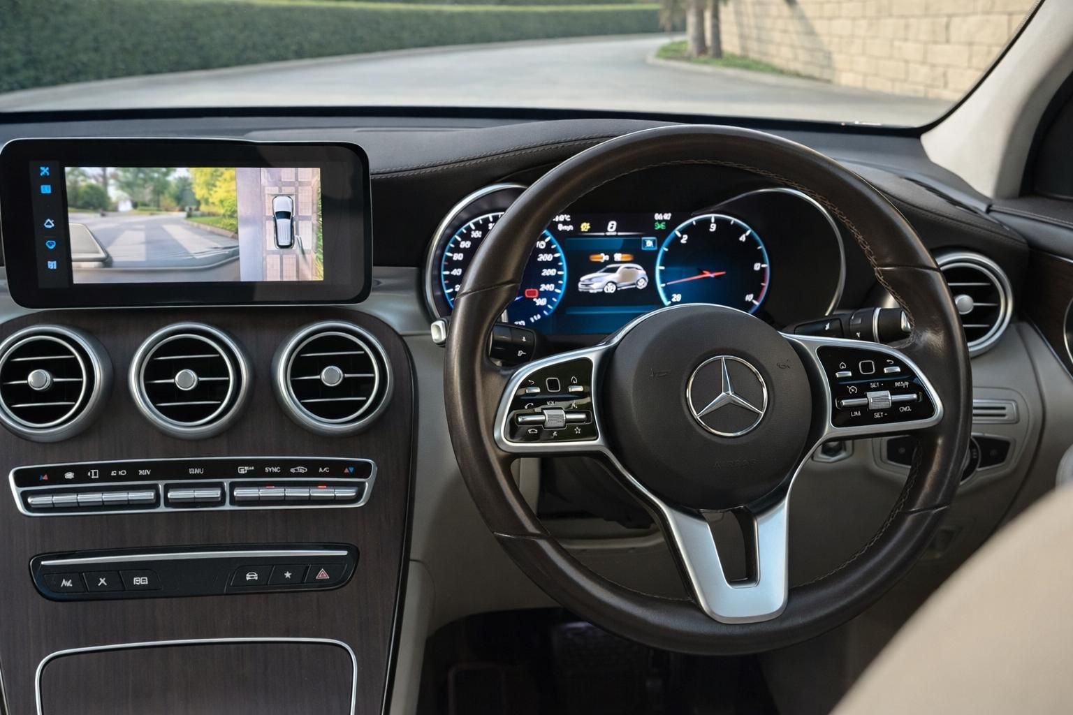 Mercedes Benz GLC 220D Progressive