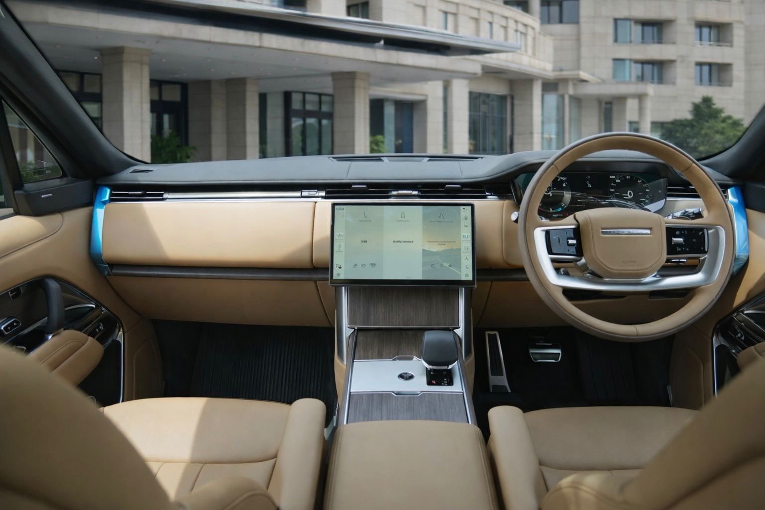 The Range Rover HSE LWB